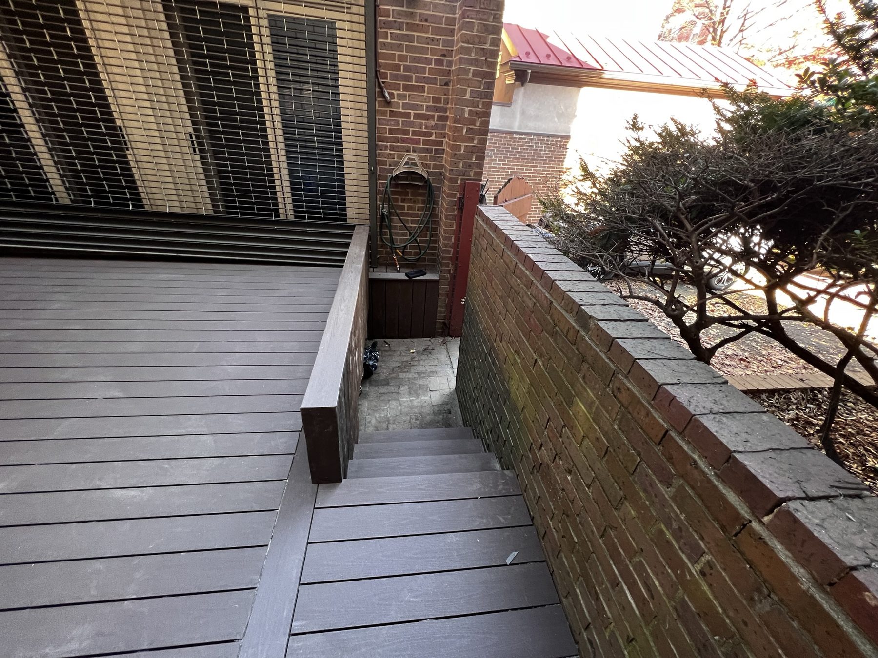 Custom deck construction for outdoor living in Philadelphia